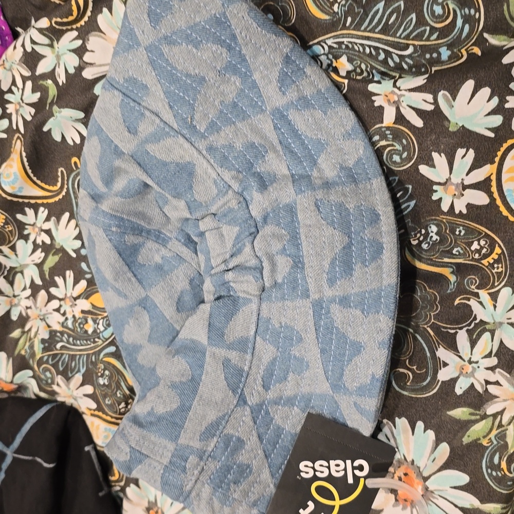 ❤️10/$13 New kids art class butterfly hat